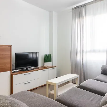 Flatguest Modern Beach - Wifi - Tv Appartement