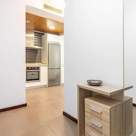 Apartment Flatguest Modern Beach - Wifi - Tv *