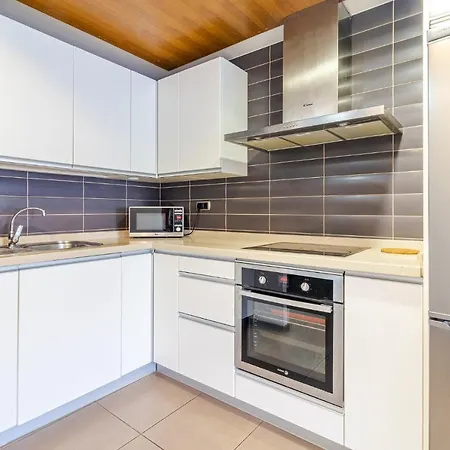 Apartment Flatguest Modern Beach - Wifi - Tv *