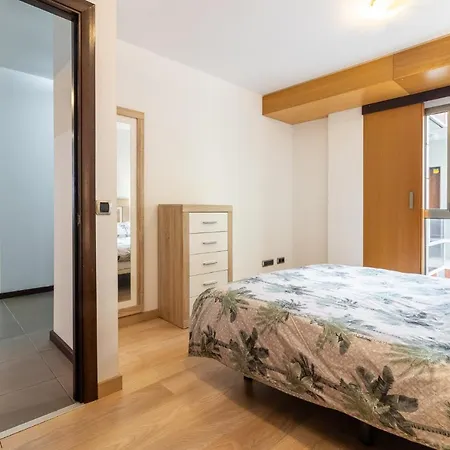 Apartment Flatguest Modern Beach - Wifi - Tv *